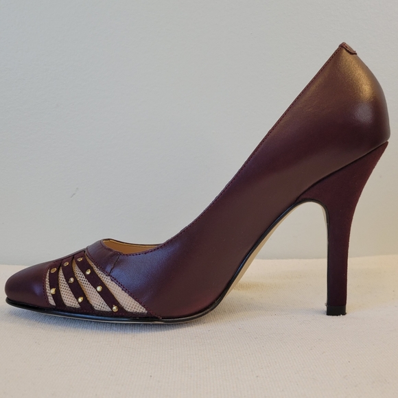 Retro ANDREA burgundy pumps with gold detail - Picture 3 of 12